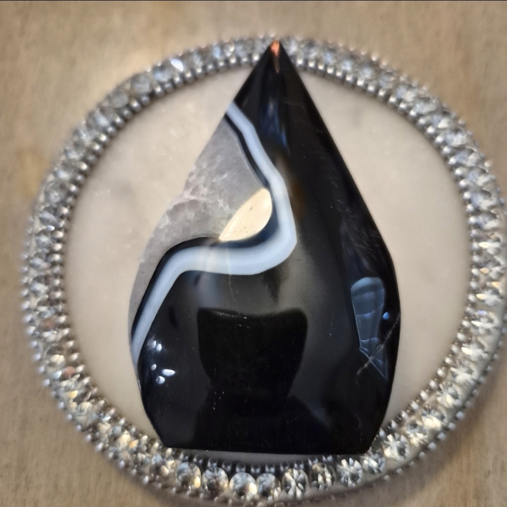 Natural Black Sardonyx Stand-up Freeform Crystal #1 - Picture 7 of 8